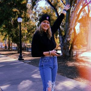 Meet your Posher, Alyssa